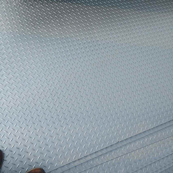 鍍鋅花紋板