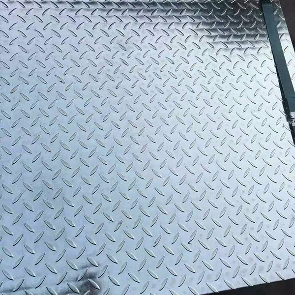 鍍鋅花紋板